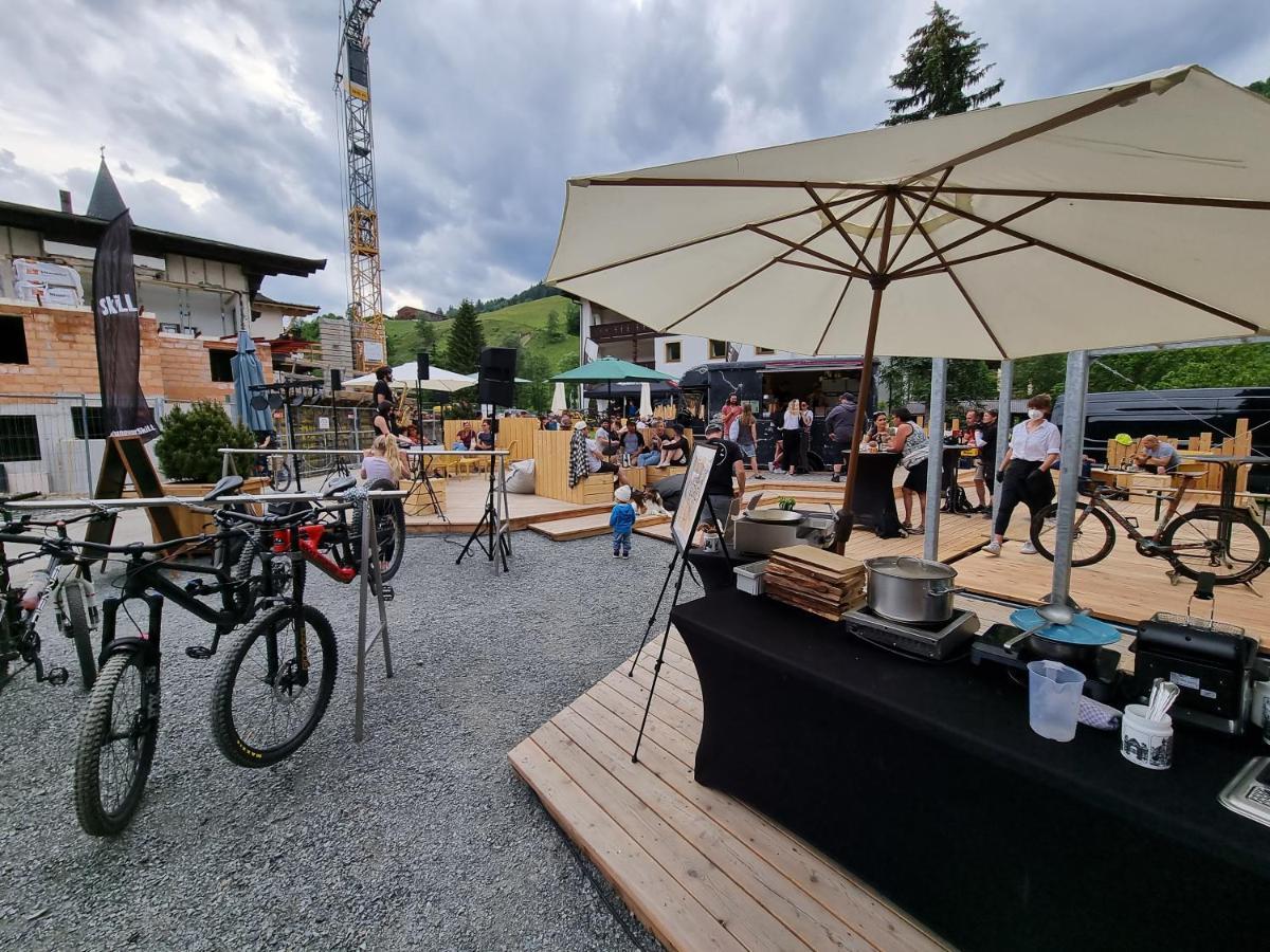 Skill Mountain Lodge - Ski Und Bike Hostel Im Sommer Mit Joker Card Saalbach-Hinterglemm Dış mekan fotoğraf