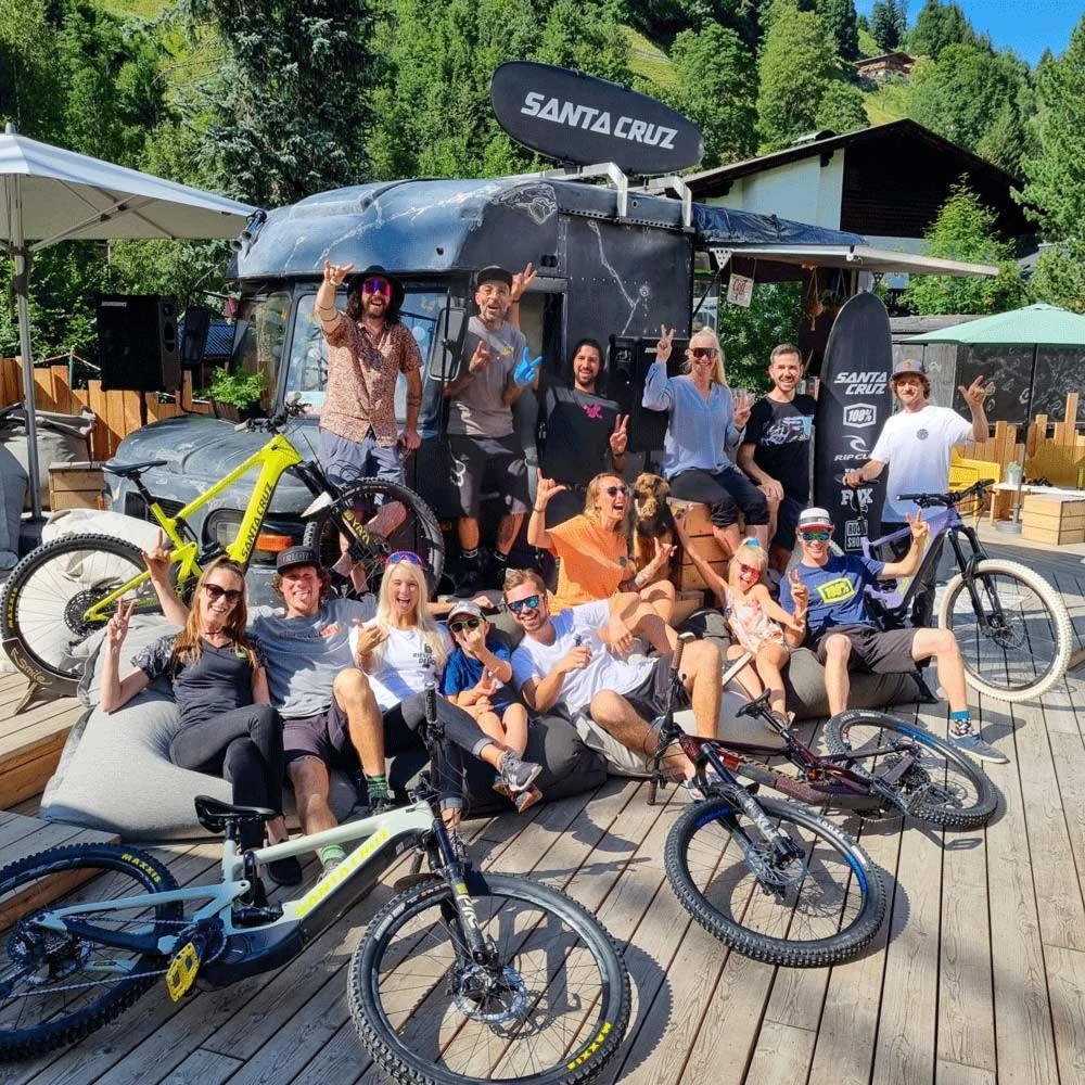 Skill Mountain Lodge - Ski Und Bike Hostel Im Sommer Mit Joker Card Saalbach-Hinterglemm Dış mekan fotoğraf