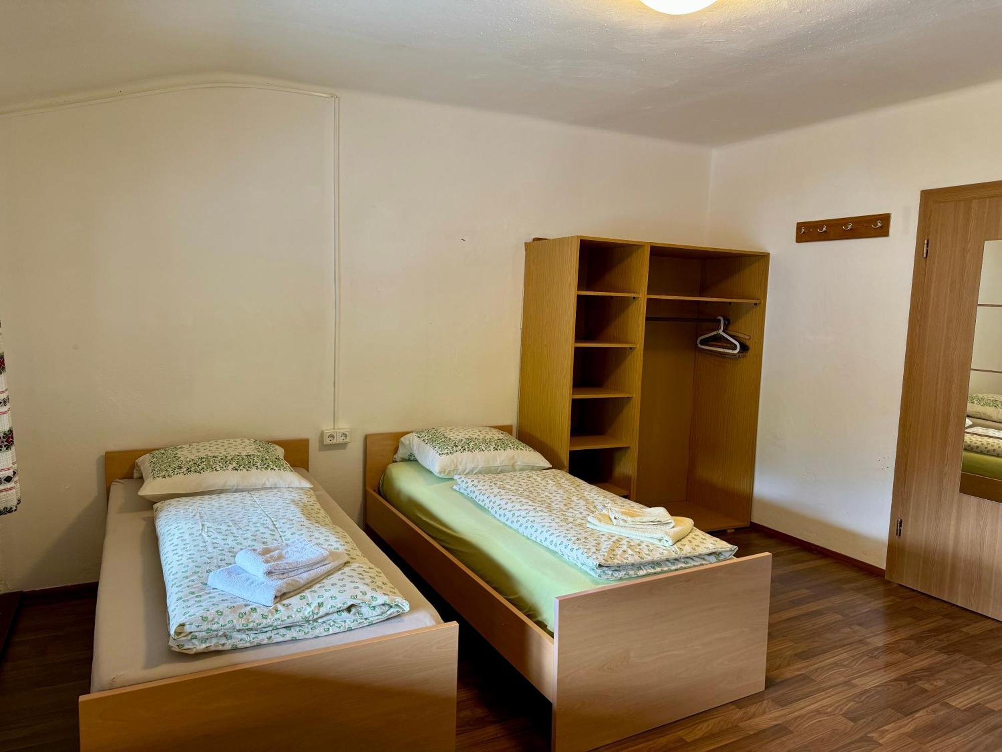 Skill Mountain Lodge - Ski Und Bike Hostel Im Sommer Mit Joker Card Saalbach-Hinterglemm Dış mekan fotoğraf